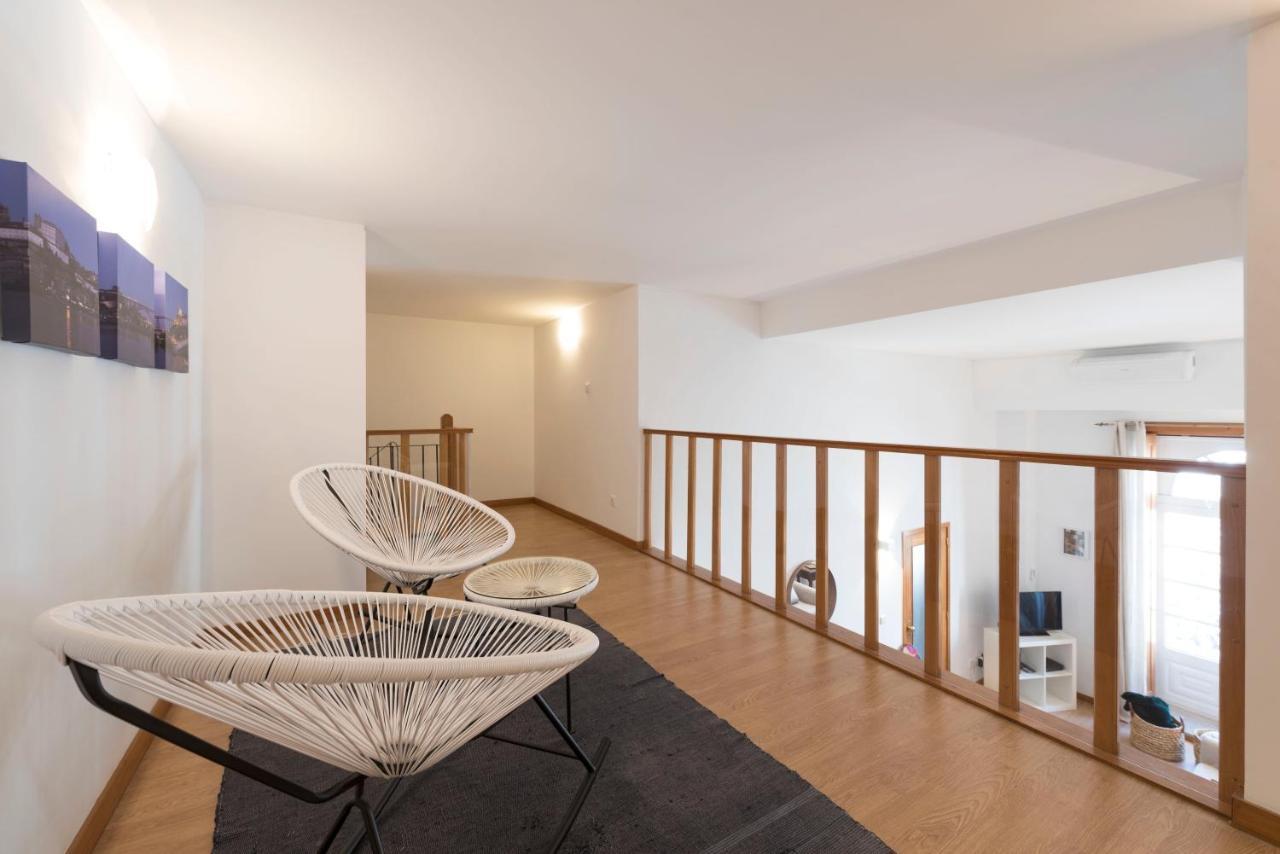 Lovelystay - The Porto Getaway Duplex - Free Parking Екстер'єр фото