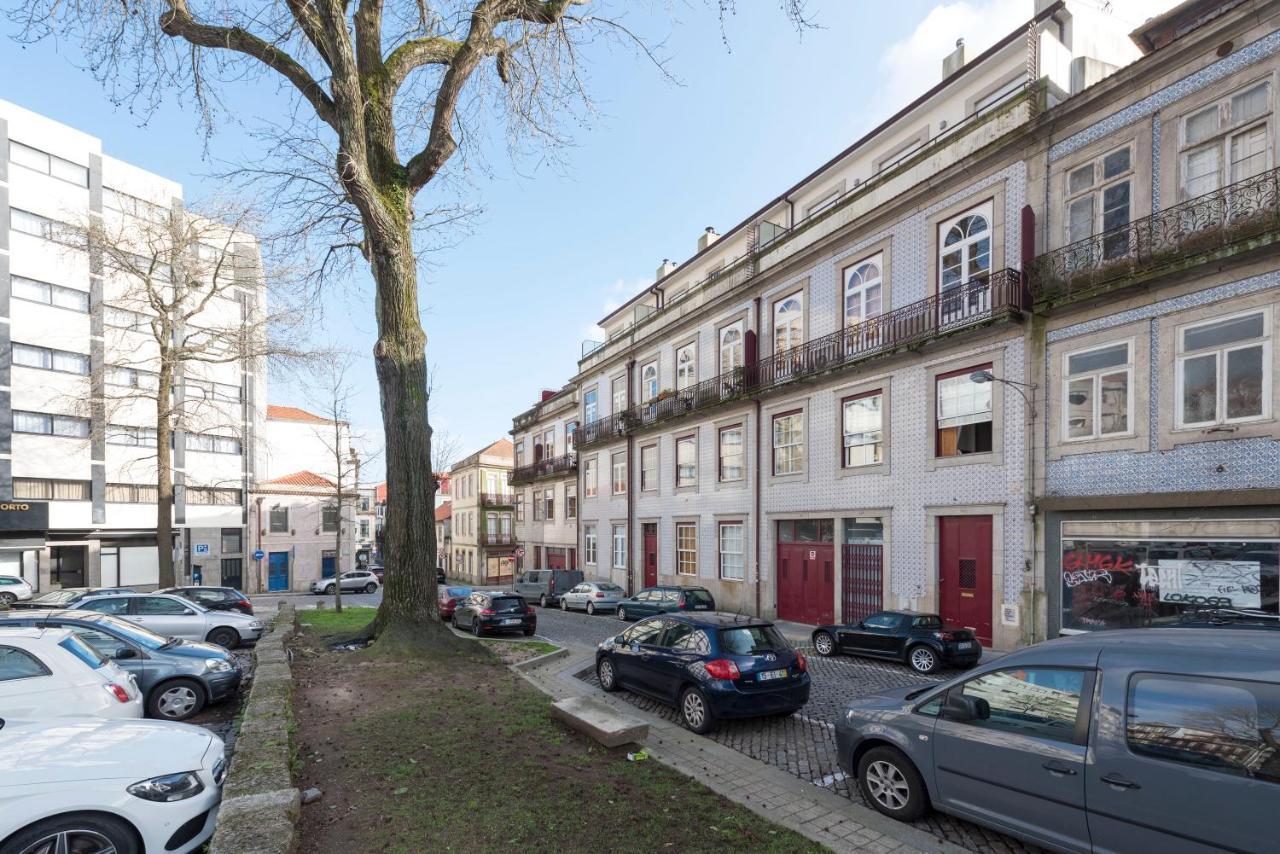 Lovelystay - The Porto Getaway Duplex - Free Parking Екстер'єр фото