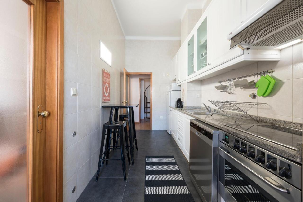 Lovelystay - The Porto Getaway Duplex - Free Parking Екстер'єр фото